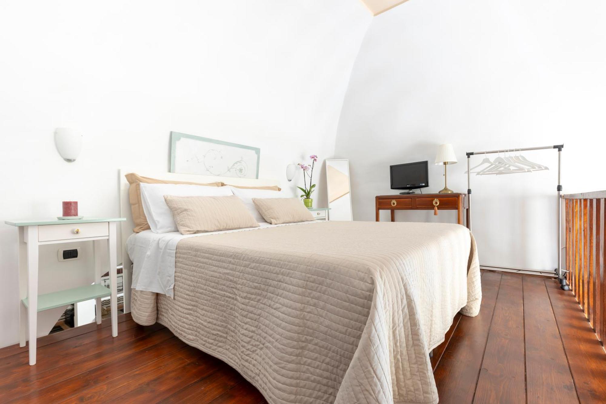 Niloufar Residence Napoli Екстер'єр фото