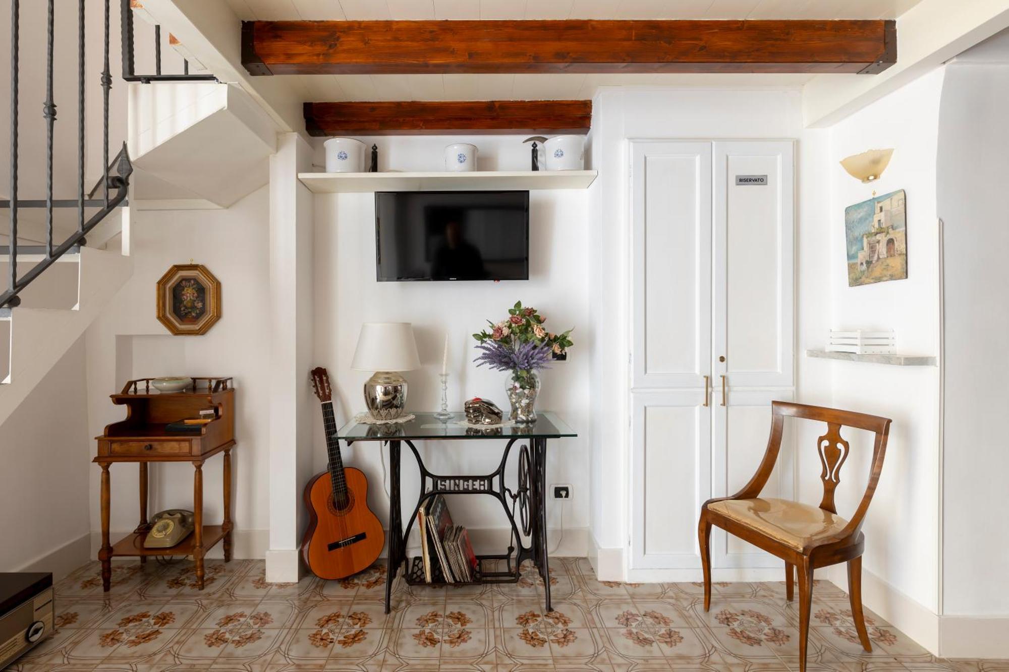 Niloufar Residence Napoli Екстер'єр фото